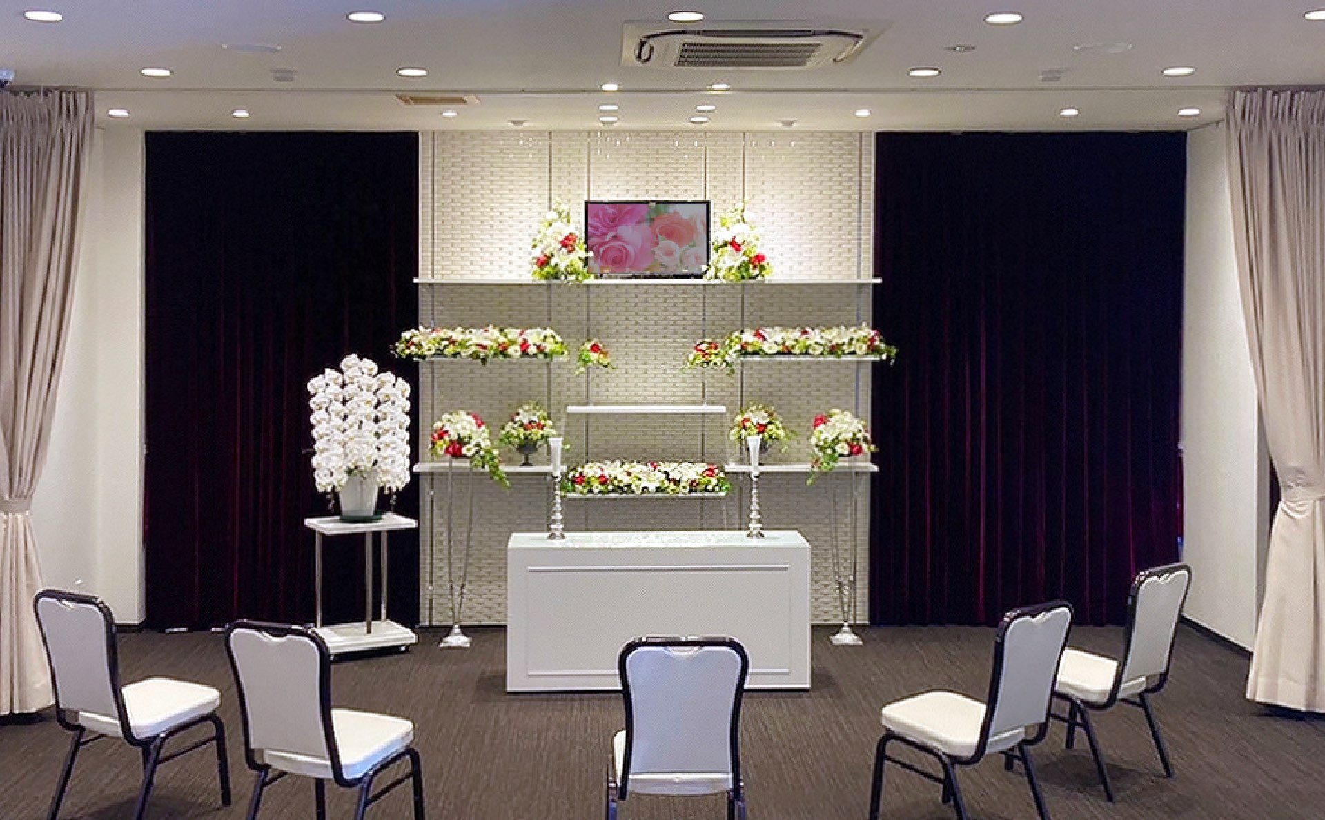 家族葬邸宅みつわ&ensp;小諸西原店の式場写真