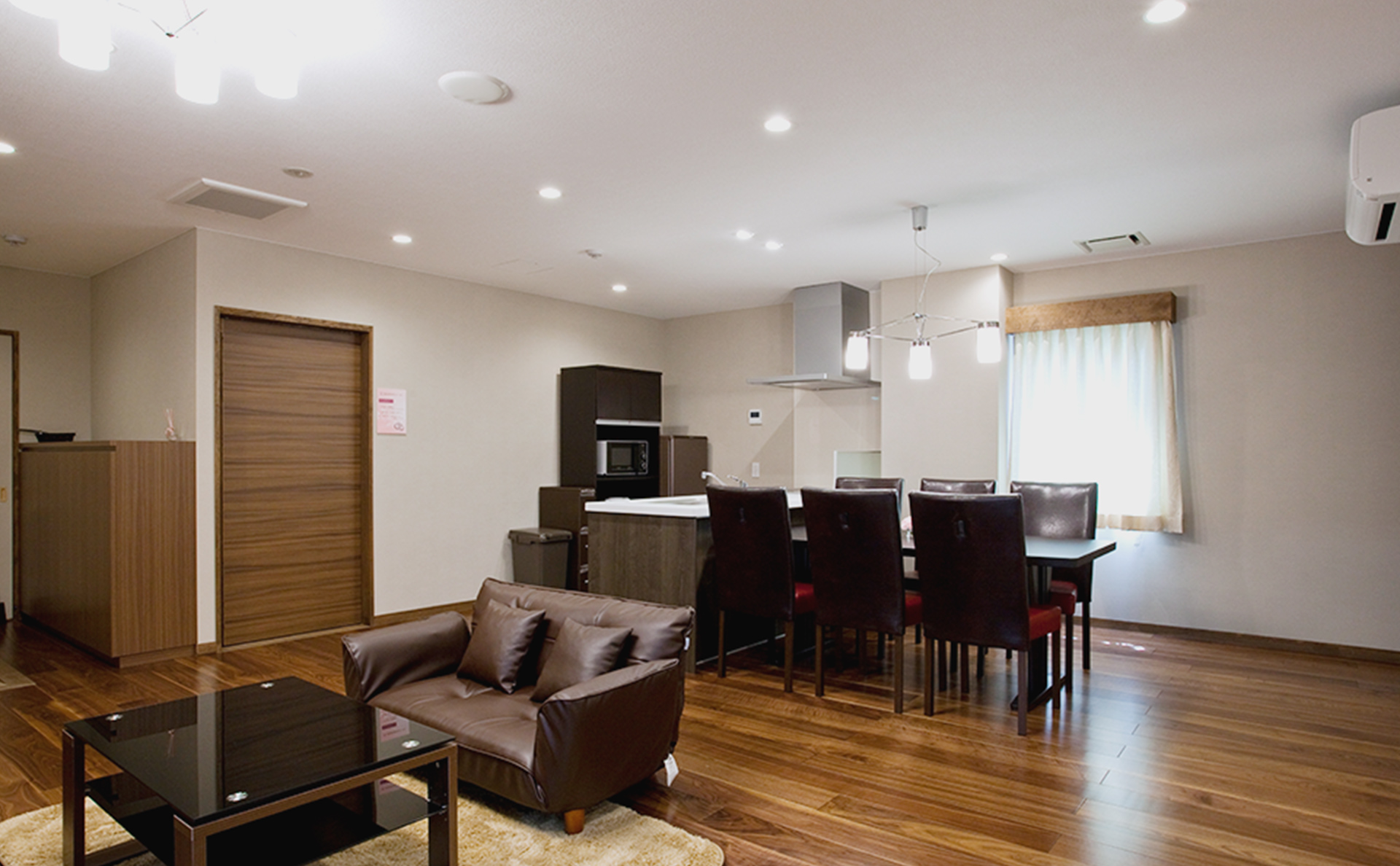 家族葬邸宅みつわ&ensp;臼田店の式場写真