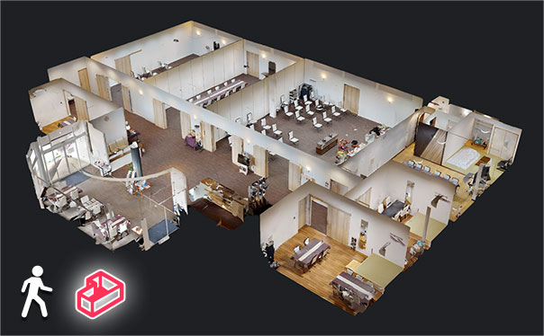 人型のアイコンをクリックして、実際に式場内を自由に歩いているようなウォークスルー体験ができます。